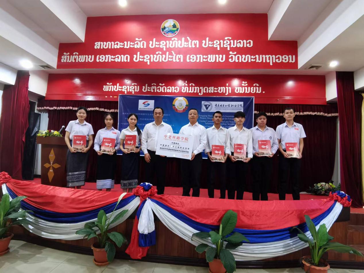 a782fc4527081da8f5a59825e47385b a782fc4527081da8f5a59825e47385b