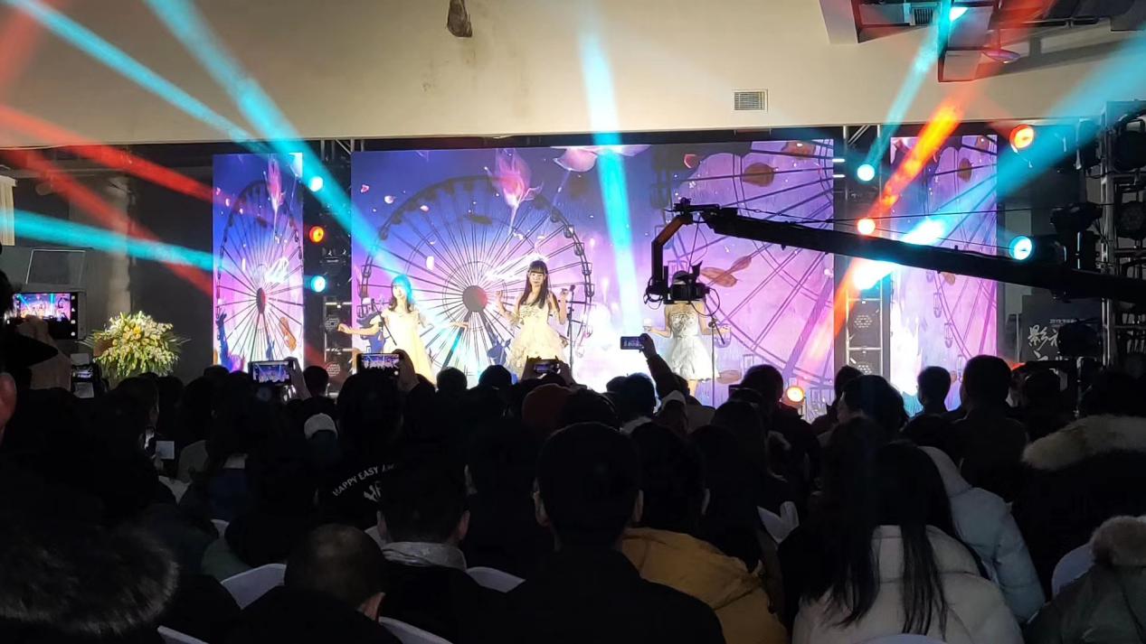 说明: CKG48表演 说明: CKG48表演